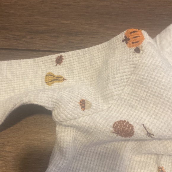 Fall Thanksgiving cute baby sleep and play 9 months Carter’s - Picture 5 of 5